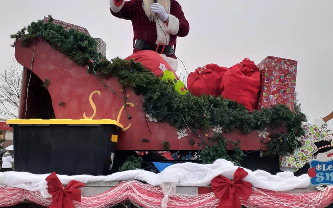 Innisfil's Santa Claus Parade Barrie & District Christmas Cheer